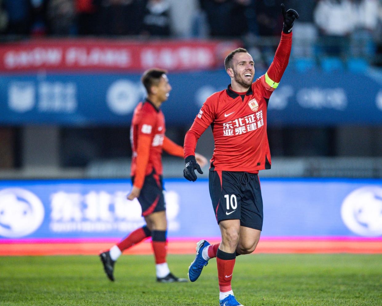 科威特国足实现全取三分，西亚区比赛喜人的简单介绍