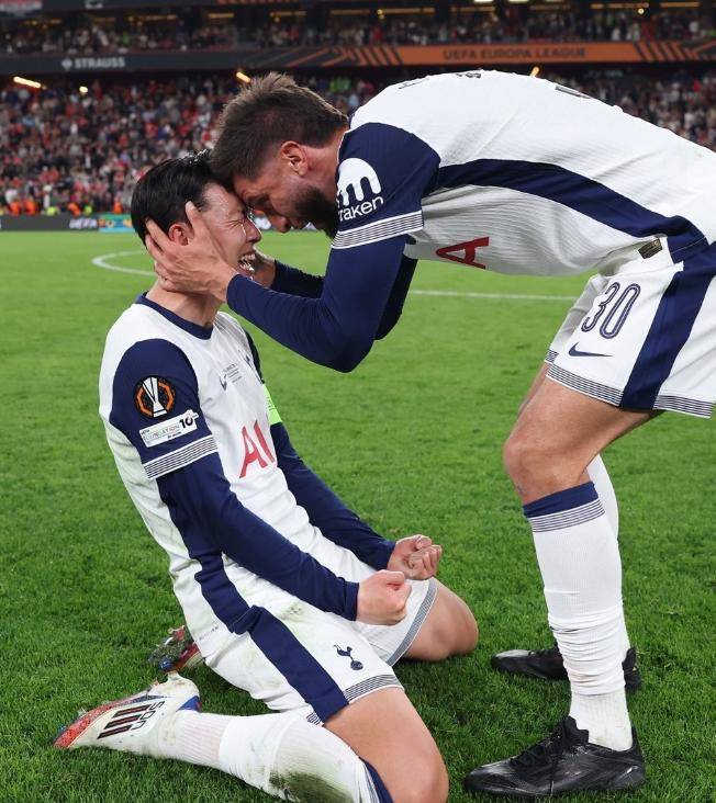 热刺客场击败多特蒙德，凯恩孙兴慜梅开二度(英超孙兴慜哑火凯恩缺阵 热刺01布莱顿两连败)