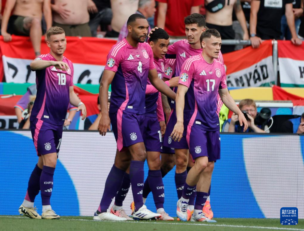 足球比赛中一起令人难忘的进球引发热议的简单介绍