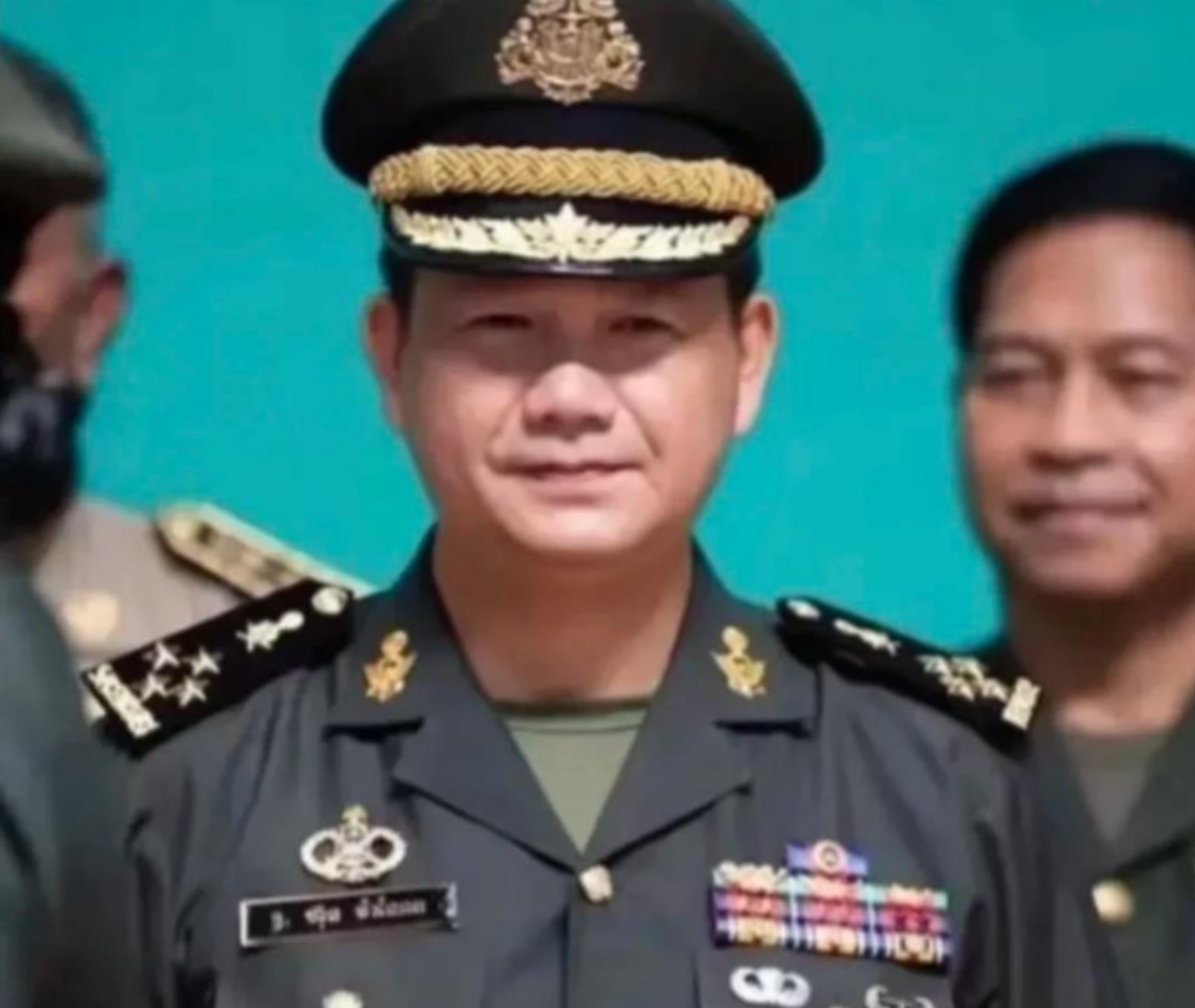 帕尔马队在对比萨索洛的比赛中遭遇失败