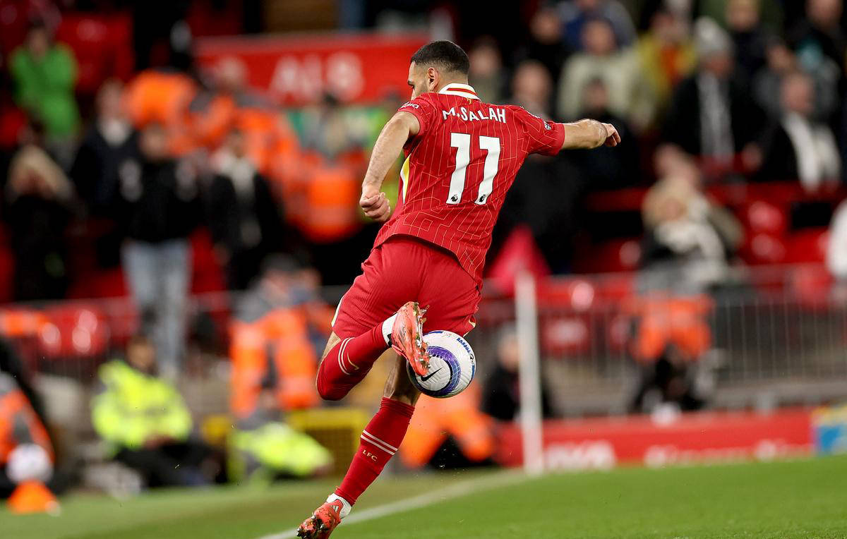 利物浦战胜劲旅，巩固领先优势