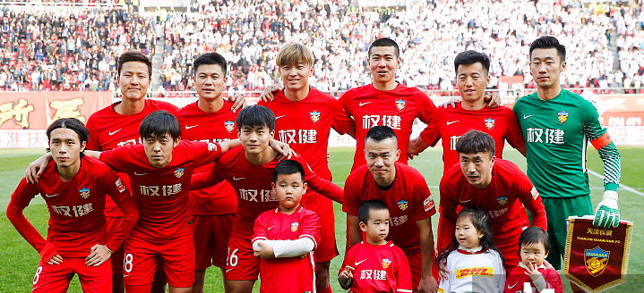 aoa体育体育入口-天津权健前锋连场进球，成为攻击箭头