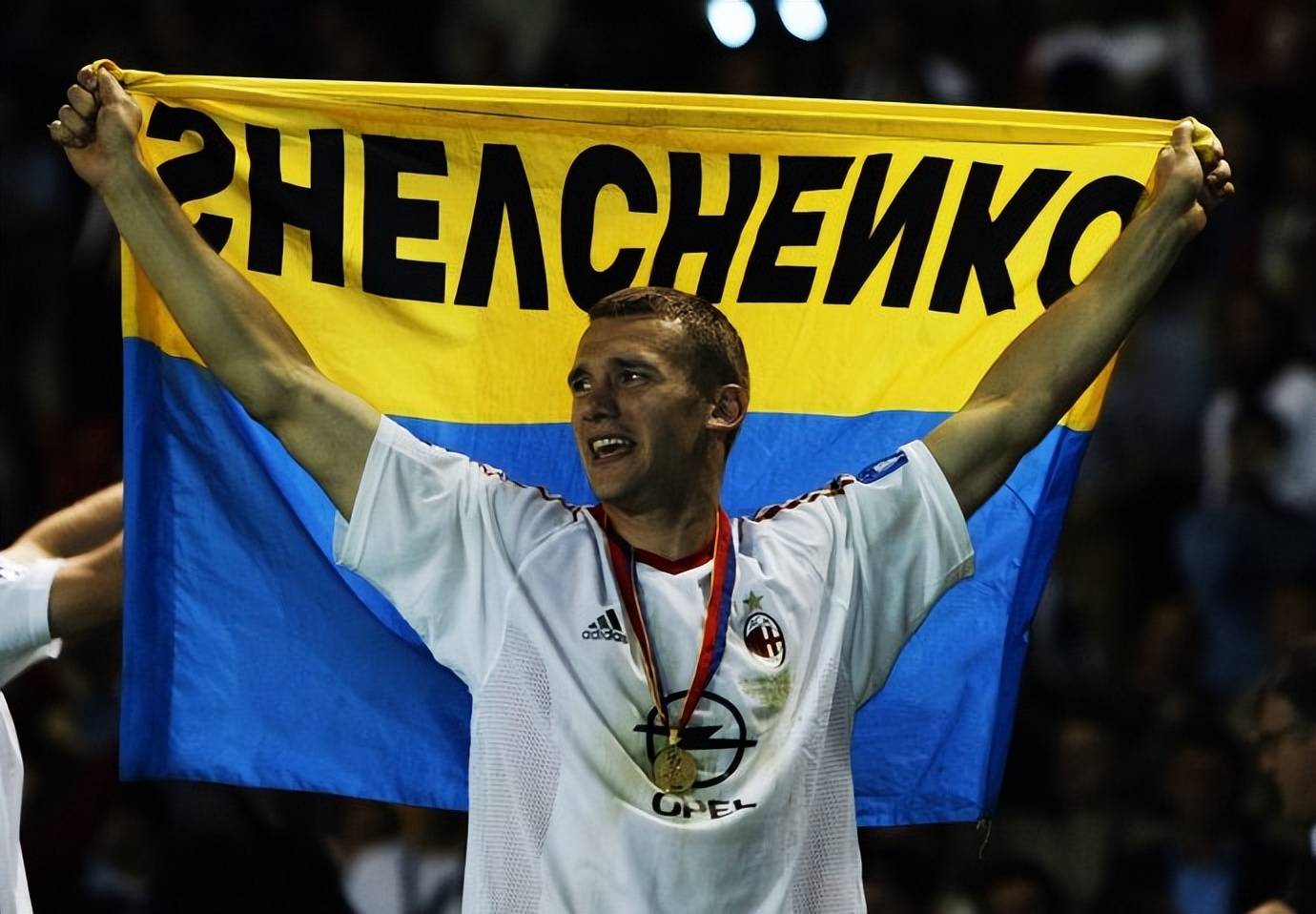 aoa体育体育中国官网-包含AC米兰引进巴西新秀，欧冠佳绩在望的词条