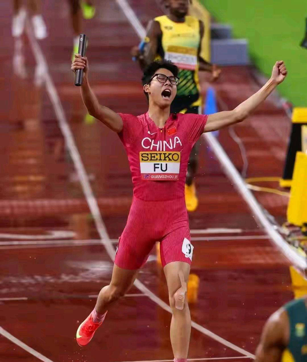 包含中国队实力强劲，斩获国际赛事胜利的词条