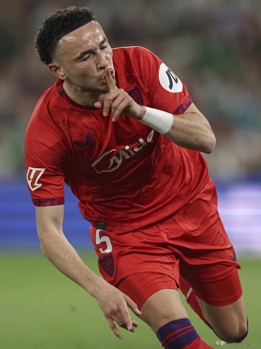 包含塞维利亚主场失分，遗憾战平劲敌的词条