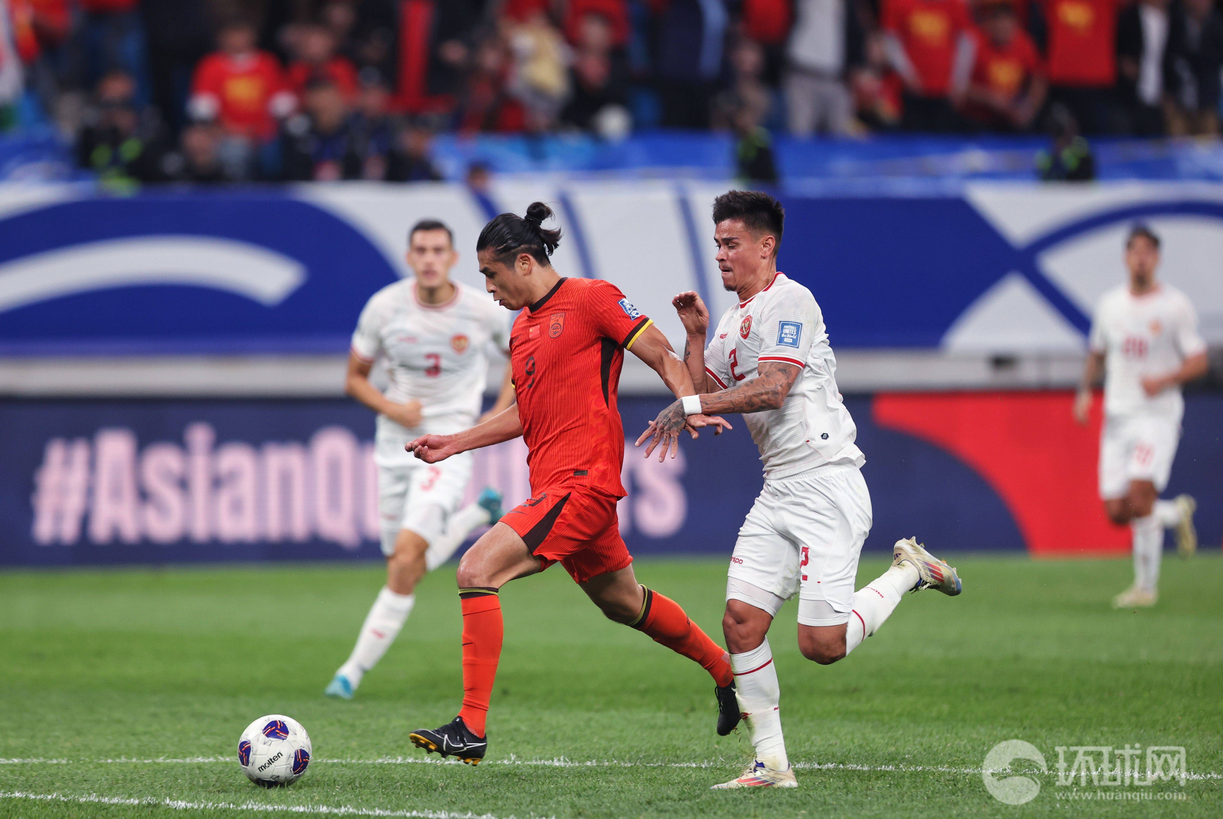 中国国家队在比赛中获得胜利 中国国家队在比赛中获得胜利