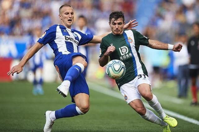 aoa体育体育登录-阿拉维斯取胜收获分，保级希望再添一丝曙光