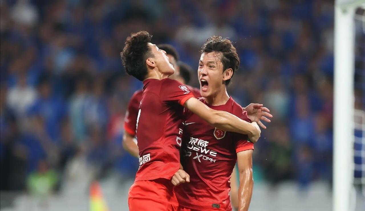 aoa体育体育官方登录入口-上港主场战胜深圳佳兆业，取得胜利的简单介绍