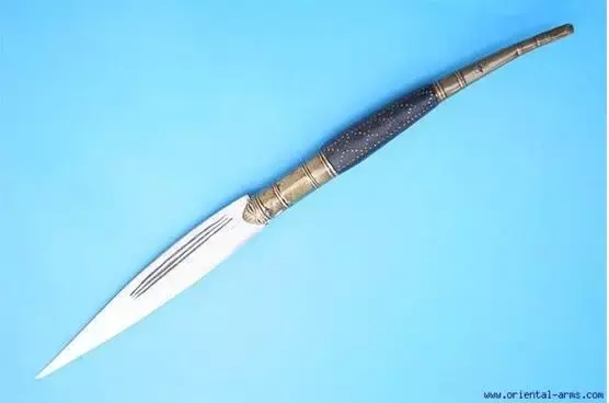 包含西班牙击剑选手技压群雄夺得金牌的词条