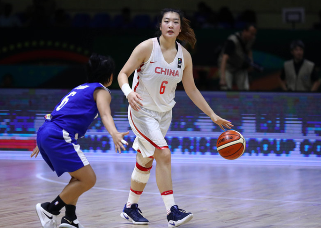 包含荷兰女篮喜迎挑战，全力备战追求成功的词条