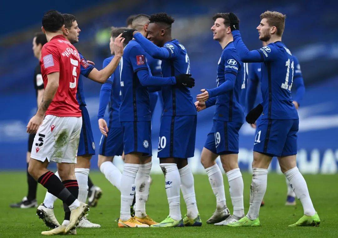 铁血冲击：国内外豪门队伍拼杀的简单介绍