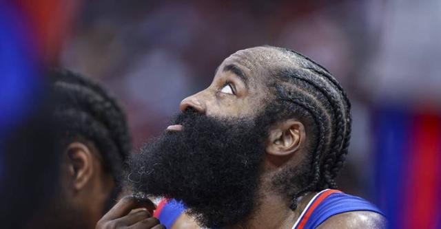 aoa体育体育亚洲官网-篮网惨遭76人逆转，哈登表现一般