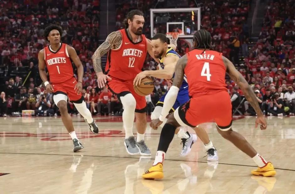 勇士客场击败火箭，系列赛战况1-1平的简单介绍