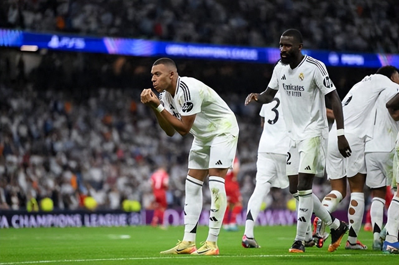 西班牙备战半决赛,实力强劲 西班牙备战半决赛,实力强劲