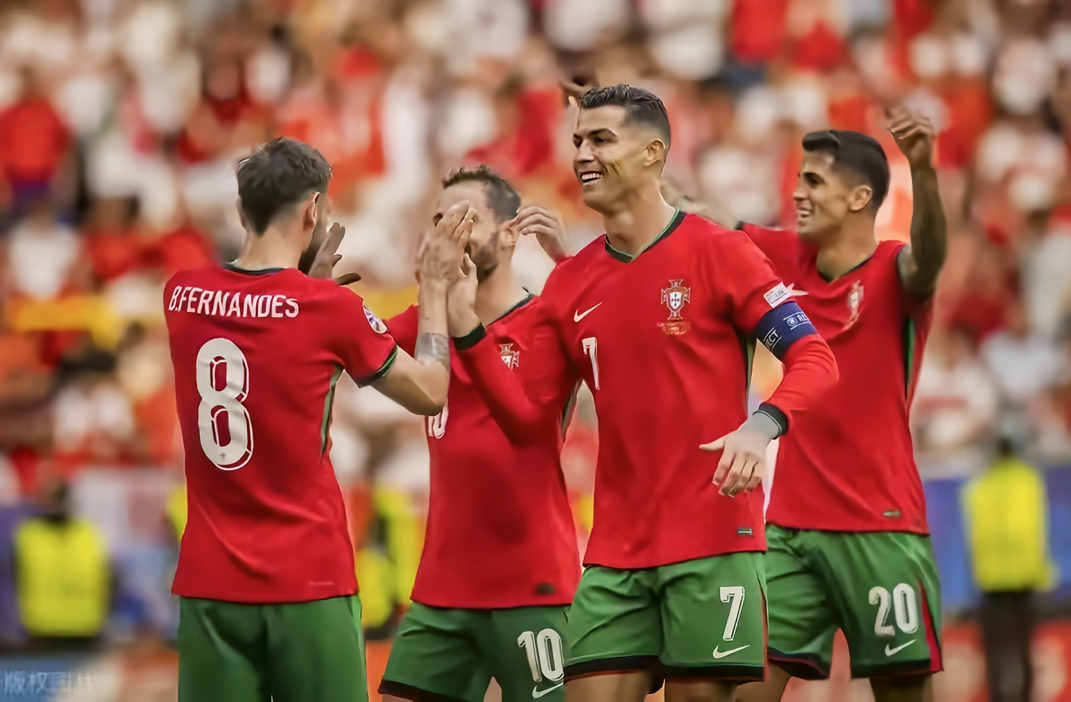 葡萄牙队小分获胜,继续晋级 葡萄牙队小分获胜,继续晋级