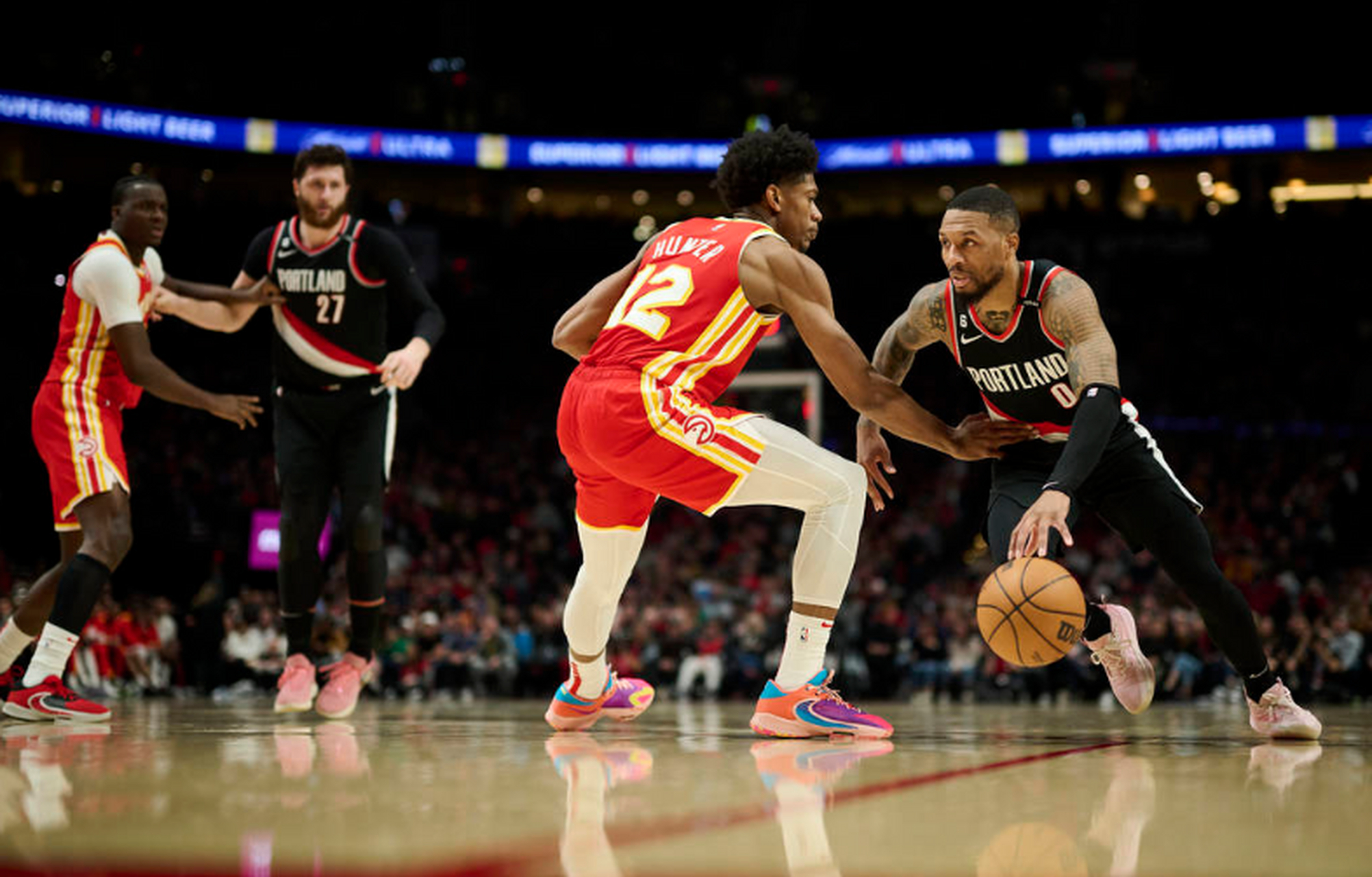 aoa体育体育直播-包含开拓者惨遭溃败老鹰，主场劣势凸显的词条